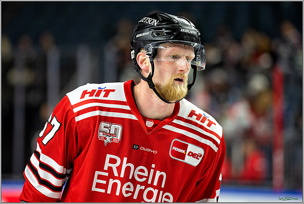 PENNY DEL; Koelner Haie- Schwenninger Wild Wings; Koeln, 06.12.2022